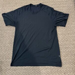 Lululemon Athletica Black Short Sleeve Tee